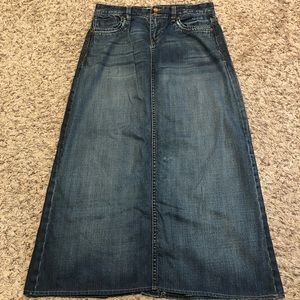 Denim skirt